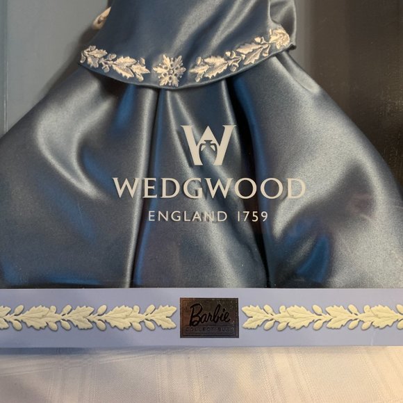 NIB 1999 Wedgwood England 1759 Limited Edition Barbie Doll Blue Dress - Picture 3 of 9